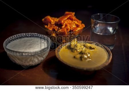 Jaggery Face Mask To Get A Lustrous Look On A Brown Surface Consisting Of Jaggery Or Gud, Multani Mi