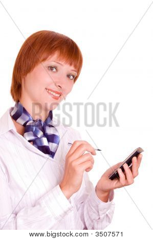 Ragazza con un telefono cellulare.