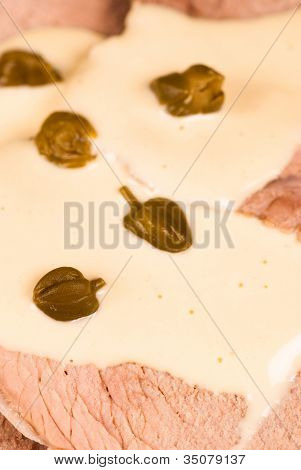 Vitel Tone Closeup
