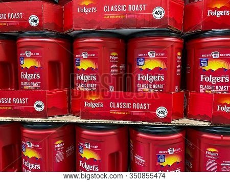 Orlando, Fl/usa-2/13/20: The Folgers Coffee  Display Waiting For Customers To Purchase At A Sams Clu