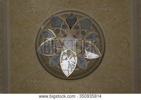 Abu Dhabi, Uae - December 28 2017: Architectural Detail Of The Pendant Lamp Of Sheikh Al Zayed Mosqu