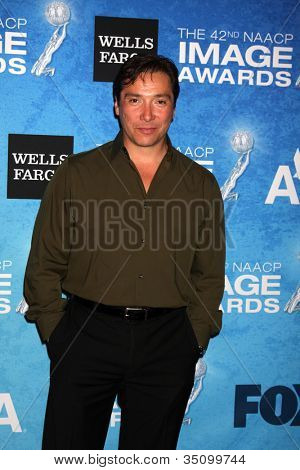 LOS ANGELES - FEB 12: Benito Martinez arriva al 2011 NAACP Image Awards Nominee Reception a B