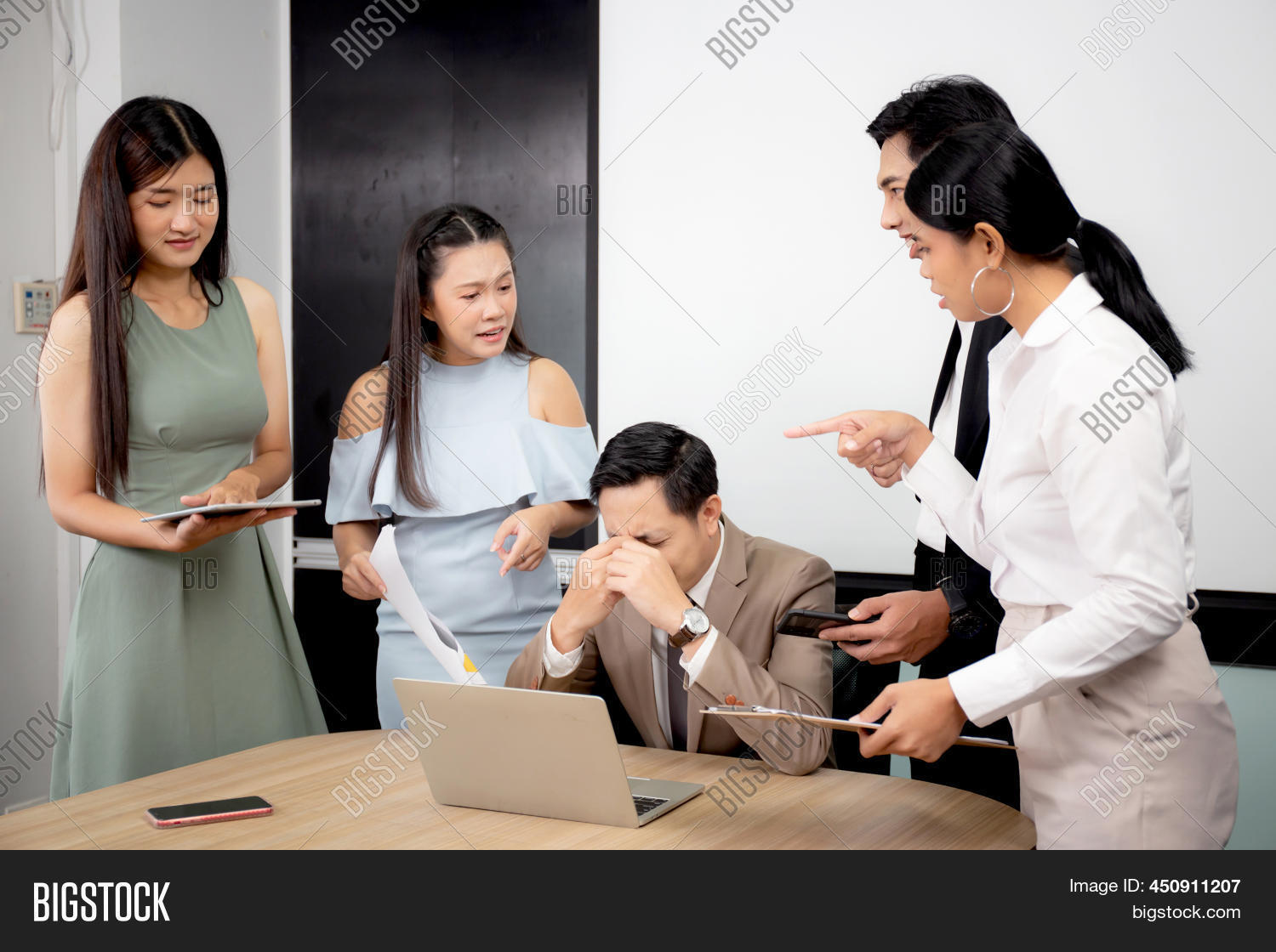 Employee Angry Image & Photo (Free Trial) | Bigstock