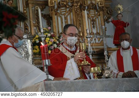 Salvador, Bahia, Brazil - December 13, 2021: Sergio Rocha, Archbishop Of Salvador During Mass In Hon