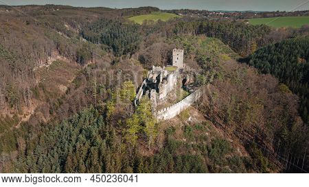 Helfenburk Ruin