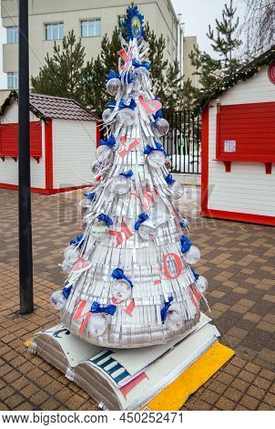 Tula, Russia - January 04, 2021: Christmas Tree Made Of Foil Underfloor Heating. Festival Of Creativ