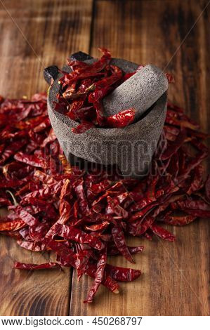 Chile De Arbol. This Potent Mexican Chili Can Be Used Fresh, Powdered Or Dried For Salsa Preparation