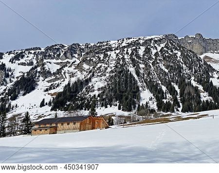 Snow-capped Alpine Peak Gulmen (or Gulme, 1998 M) In Alpstein Mountain Range And In Appenzell Alps M