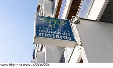 Bordeaux , Aquitaine  France - 02 28 2022 : Mutuelle Des Motards Sign Text And Logo Brand On French 