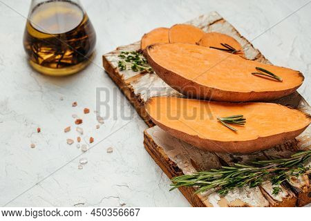 Louisiana Beauregard Sweet Potatoes, Organic Orange Sweet Potato Or Batatas. Vegan Food Ingredient. 