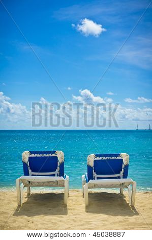 หาดในหมู่เกาะทะเลแคริบเบียนฟิลิฟสเบิร์ก เซนต์มาร์เท่น