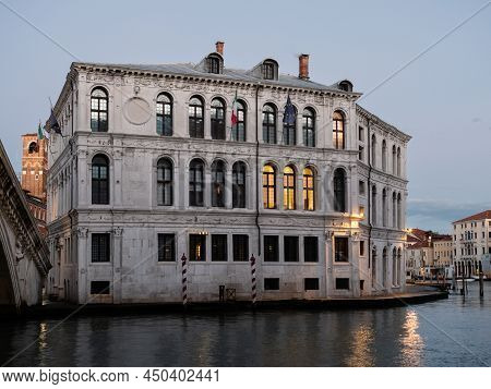 Palazzo Dei Camerlenghi Renaissance Palace On The Grand Canal In Venice, Italy