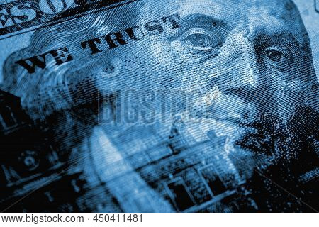 American Paper Money. A 100 Dollar Bill With A Portrait Of Benjamin Franklin In Focus. Us Banknotes 