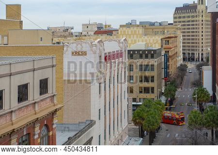 San Antonio, Tx, Usa - Dec. 12, 2018: Kress Building At 313 E Houston Street In Historic Downtown Sa