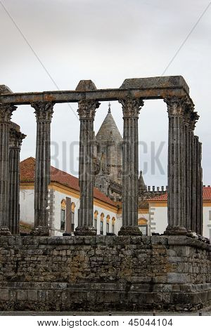 Tempio romano di Evora, Portogallo