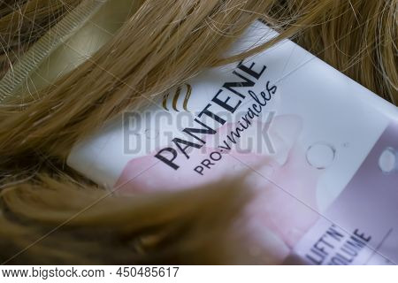 March 06, 2022 Ukraine, The City Of Kyiv Shampoo Pantene, On The Background