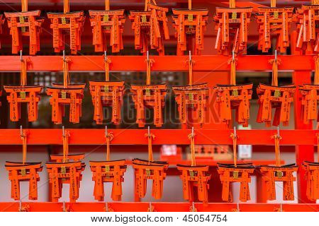 torii červený