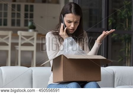 Woman Express Complaints To Customers Support Services Due Damaged Parcel