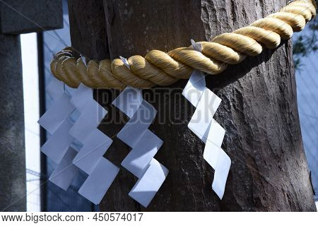 The Culture And Tradition Of Japanese Shrines Shimenawa. Shimenawa Is A Sacred Rope Of Ric-straw.it 