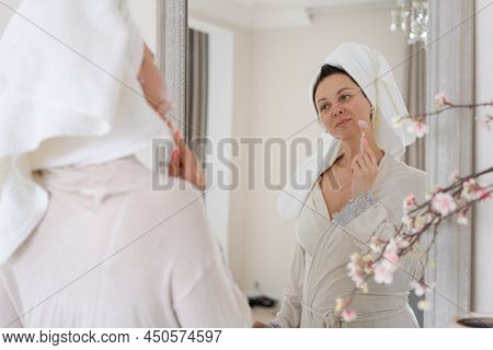 Woman Using Facial Roller. Sculpture, Uplift And Anti-anxiety Care. Skin Care And Beauty At Home. Wo