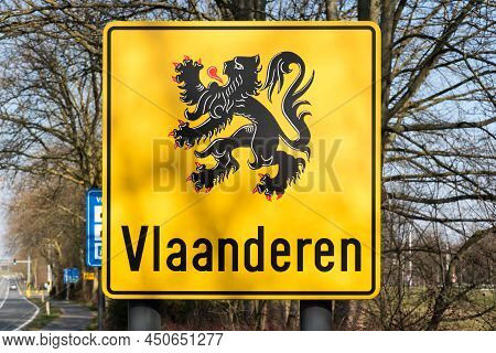 Strombeek Bever, Flemish Brabant Region, Belgium - 03 06 2022: Road Sign Of The Flemish Brabant Regi