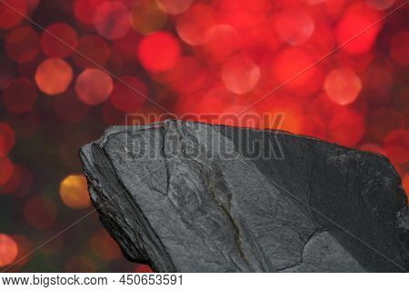 Slate, Stone Splinters, Wood Splinters, Shingle Is A Collective Term For Different Tectonically Defo