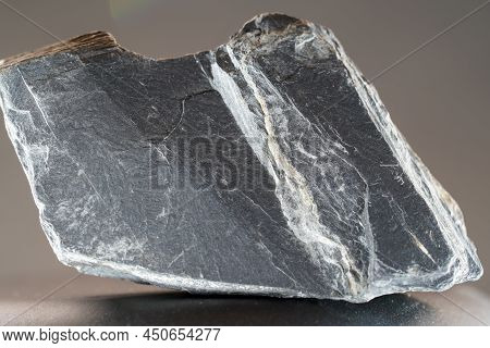 Slate, Stone Splinters, Wood Splinters, Shingle Is A Collective Term For Different Tectonically Defo