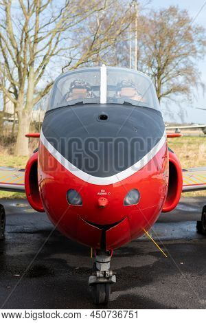 Hunting Percival Jet Provost T4 Xp640
