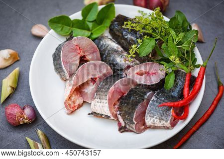 Fresh Raw Snake Head Fish Menu Freshwater Fish, Snakehead Fish For Cooking Food, Striped Snakehead F