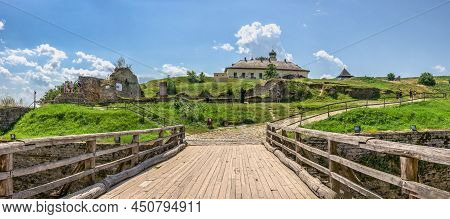 Khotyn Fortress In Chernivtsi Region Of Ukraine