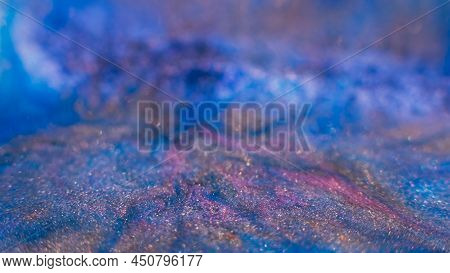 Ink Blend. Artistic Hobby. Colorful Abstract Bakgrund. Blue Pink Glitter Paints Mix