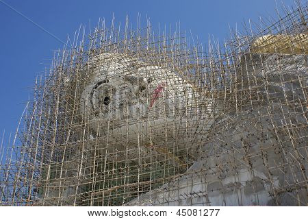 การก่อสร้างพระพุทธรูป