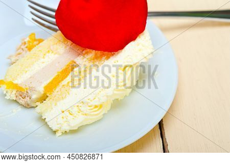 Whipped Cream Mango Cake