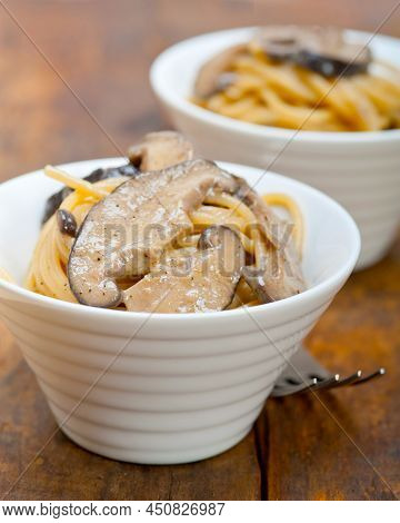 Italian Spaghetti Pasta And Mushrooms