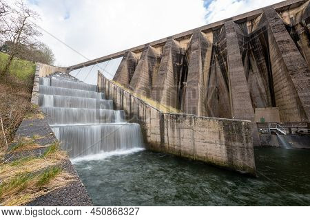Wimbleball Dam