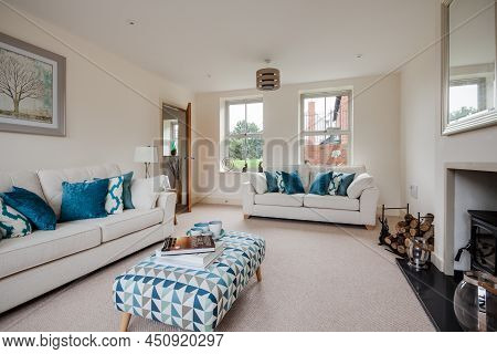Radwinter, Essex - Sept 12 1018: Modern Bright Furnished Sitting Room Lounge With Stylish Furniture 