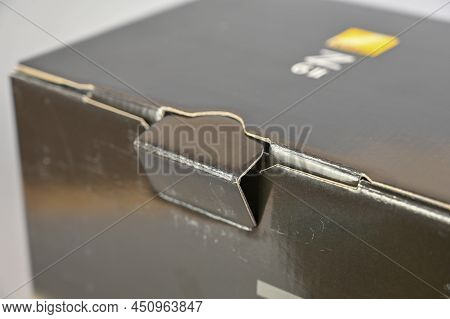 The Nikon Z 6ii Is A High-end Full-frame Mirrorless Interchangeable-lens Camera (milc) Produced By N