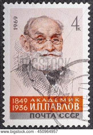 Ussr - Circa 1968: A Stamp Printed In Russia Shows Ivan Petrovich Pavlov 1849-1936 , Nobel Prize Win