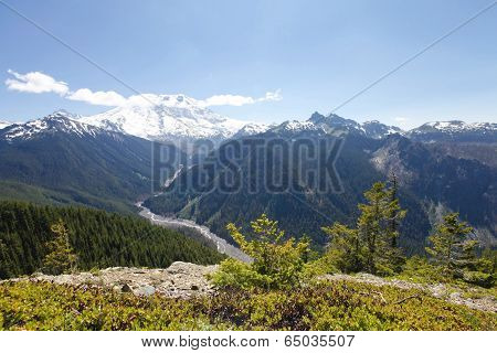 Scenic View Of Mt Rainer. Washington, Seattle