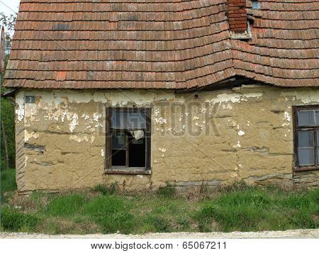old abandoned houses made of mud