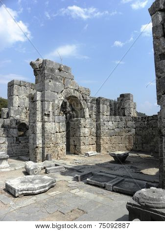 The ruins of the Byzantine basilica in Caunos.