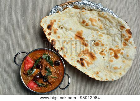 Chicken chettinadu with Naan