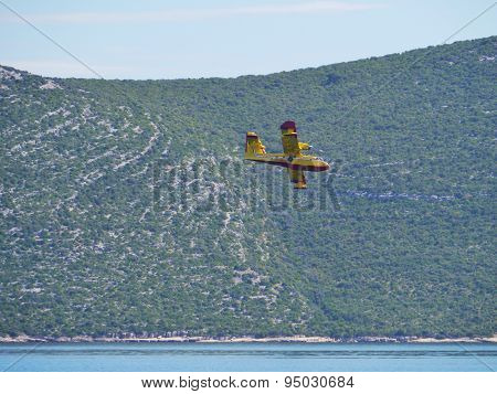 A croatian aeroplane of the fireguard