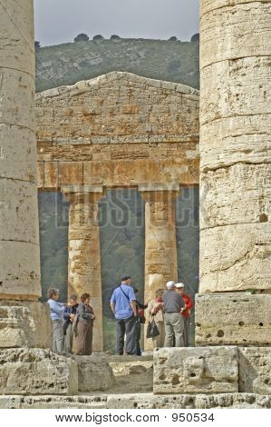 Segesta Yunan Tapınağı 2