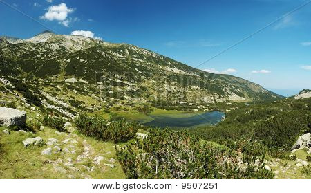Panorama do Parque Nacional Pirin, Património da Unesco búlgaro, montanhas são nomeadas após Perun