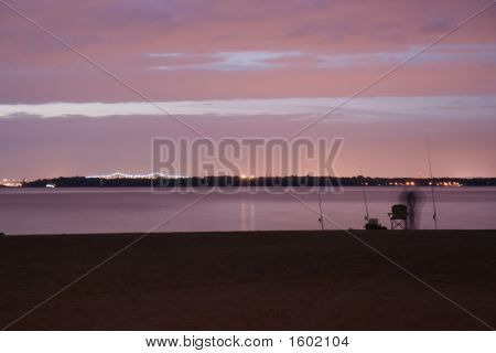 Nacht Fisher in de schemering