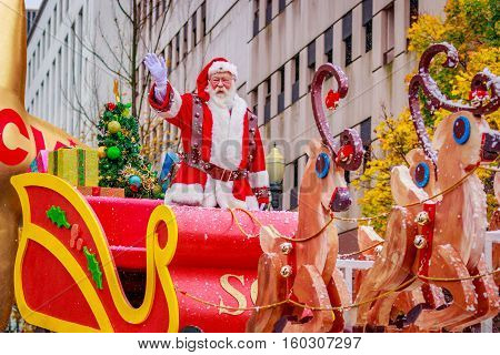 Thanksgiving Macy Parade 2016