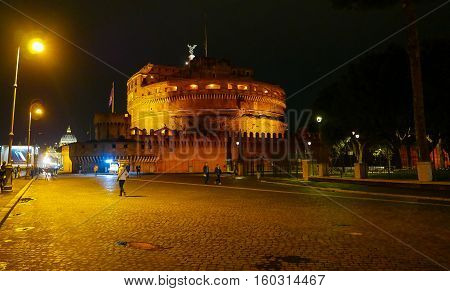 The amazing Angels Castle - Castel Sant Angelo in Rome by night