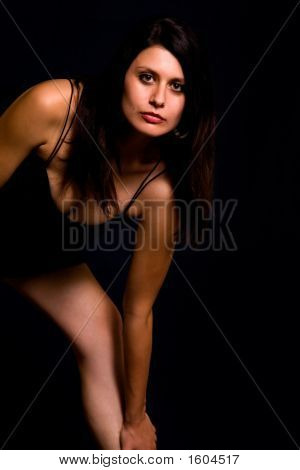 Frau in schwarz