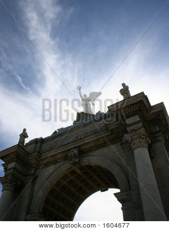 Les Princes' Gates